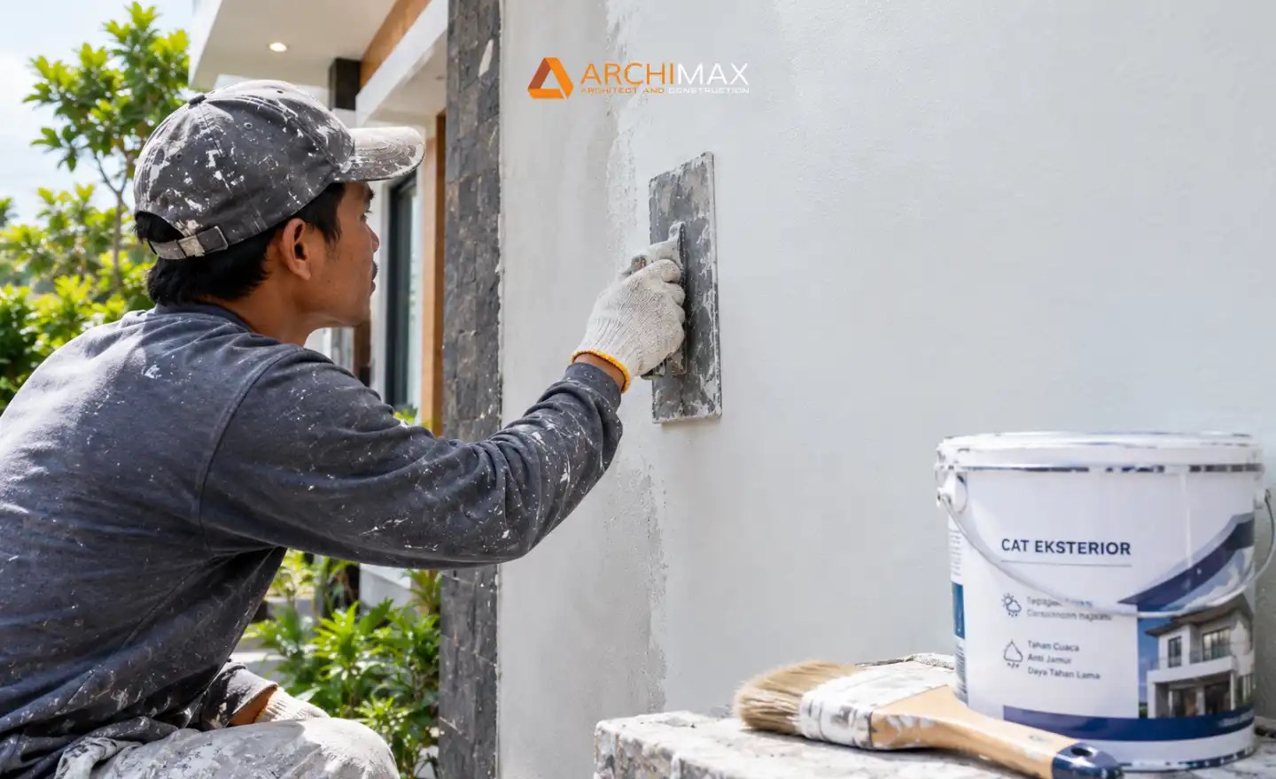 Proses plester aci dan pengecatan finishing dinding eksterior tahan cuaca