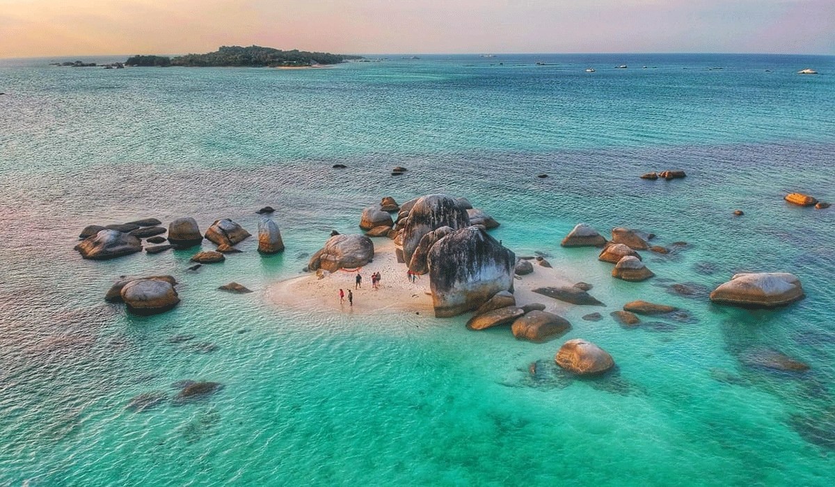 Pulau Batu Berlayar: Keindahan Tersembunyi Di Tengah Samudra Hindia