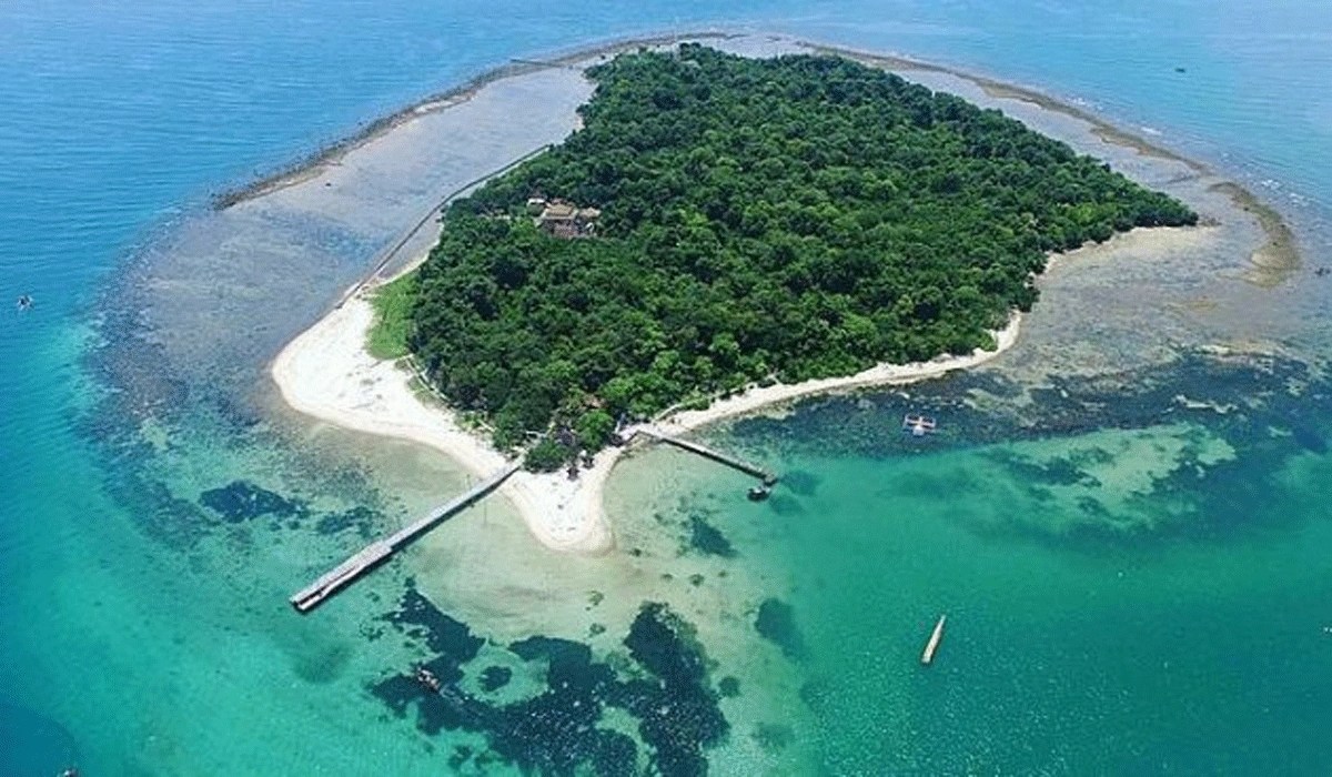 Pulau Panjang Jepara: Pesona Karang Dan Keasrian Pantai Yang Memikat Hati