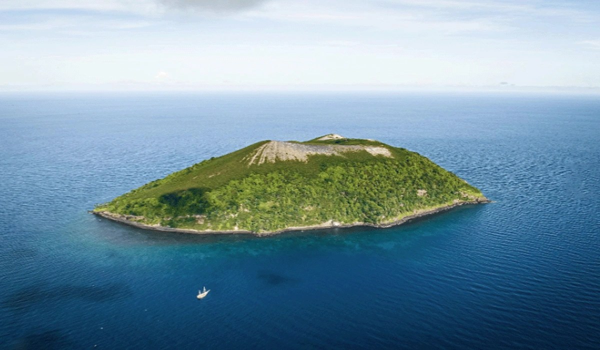 Pulau Manuk Maluku, Surga Vulkanik Dan Suaka Margasatwa Di Laut Banda