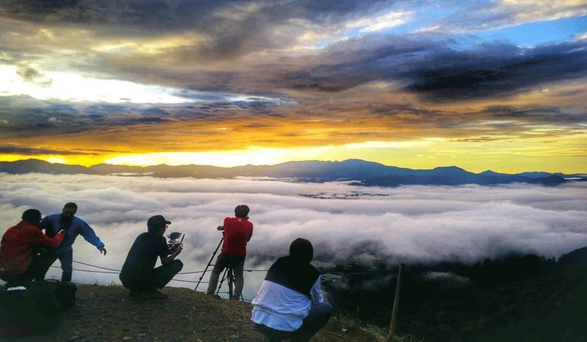 Negeri di Atas Awan, Kampung Lolai, Surga Sunrise di Toraja Selatan