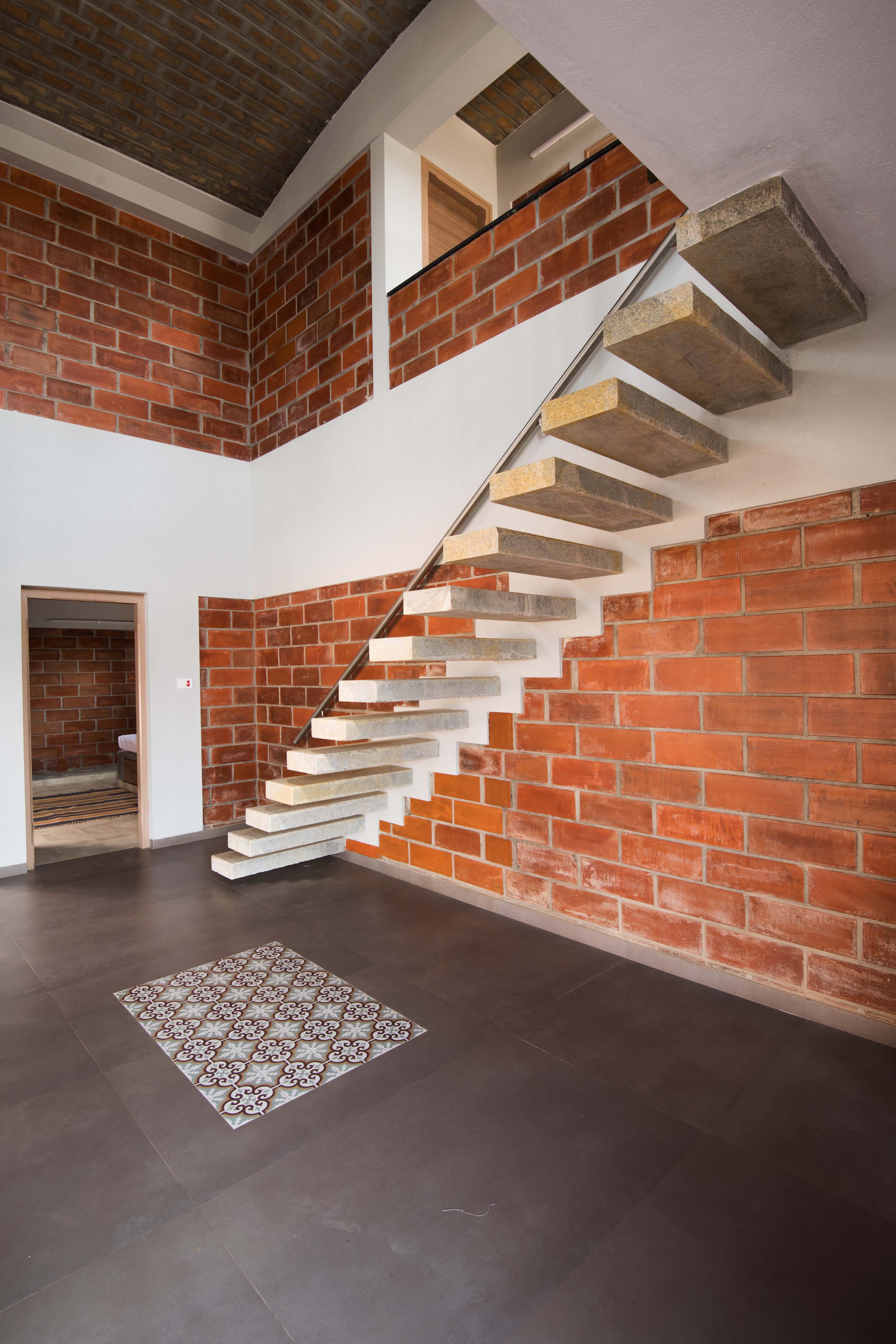 Farmhouse for Vishwanath at Mysore by Design Front architects