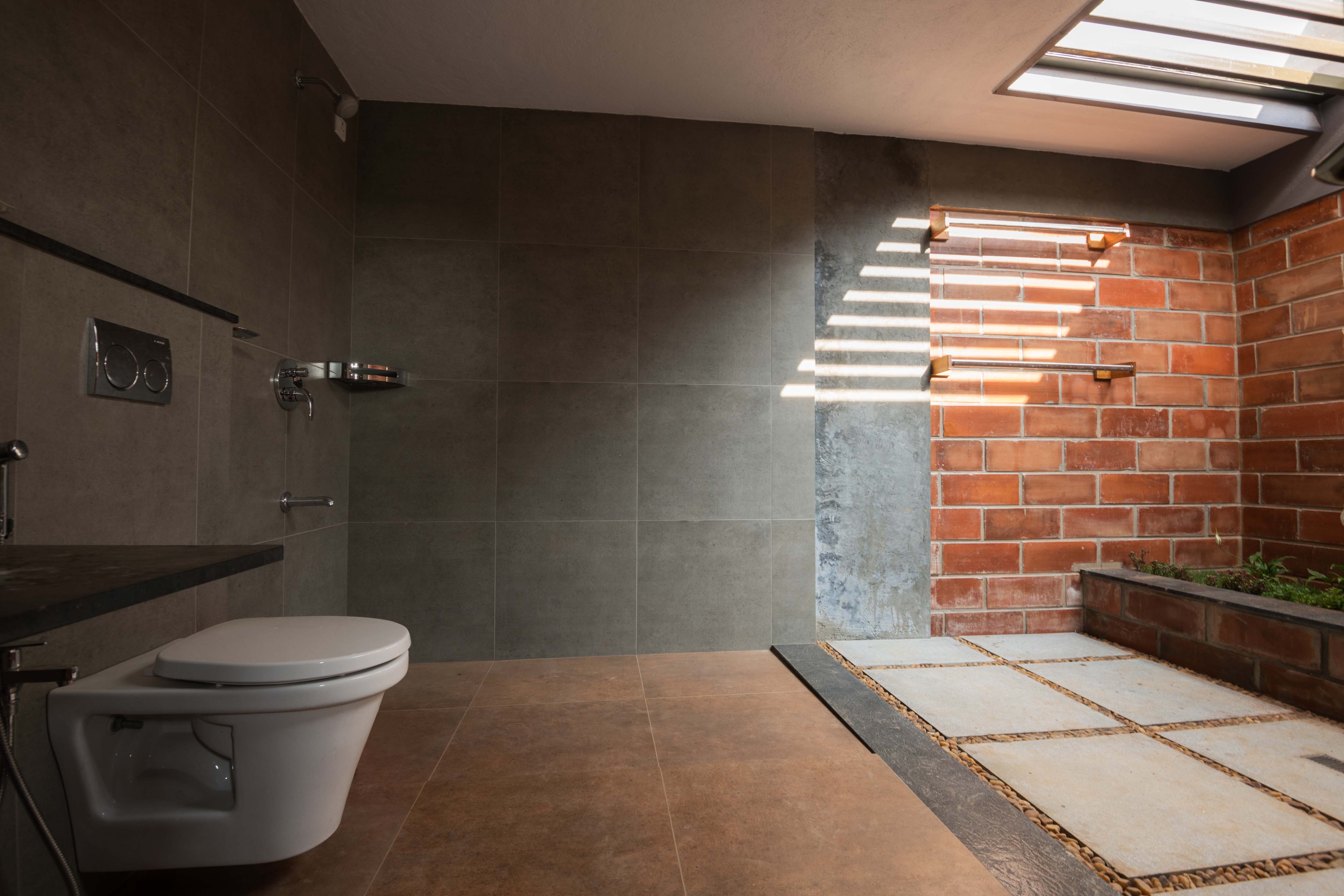 Farmhouse for Vishwanath at Mysore by Design Front architects