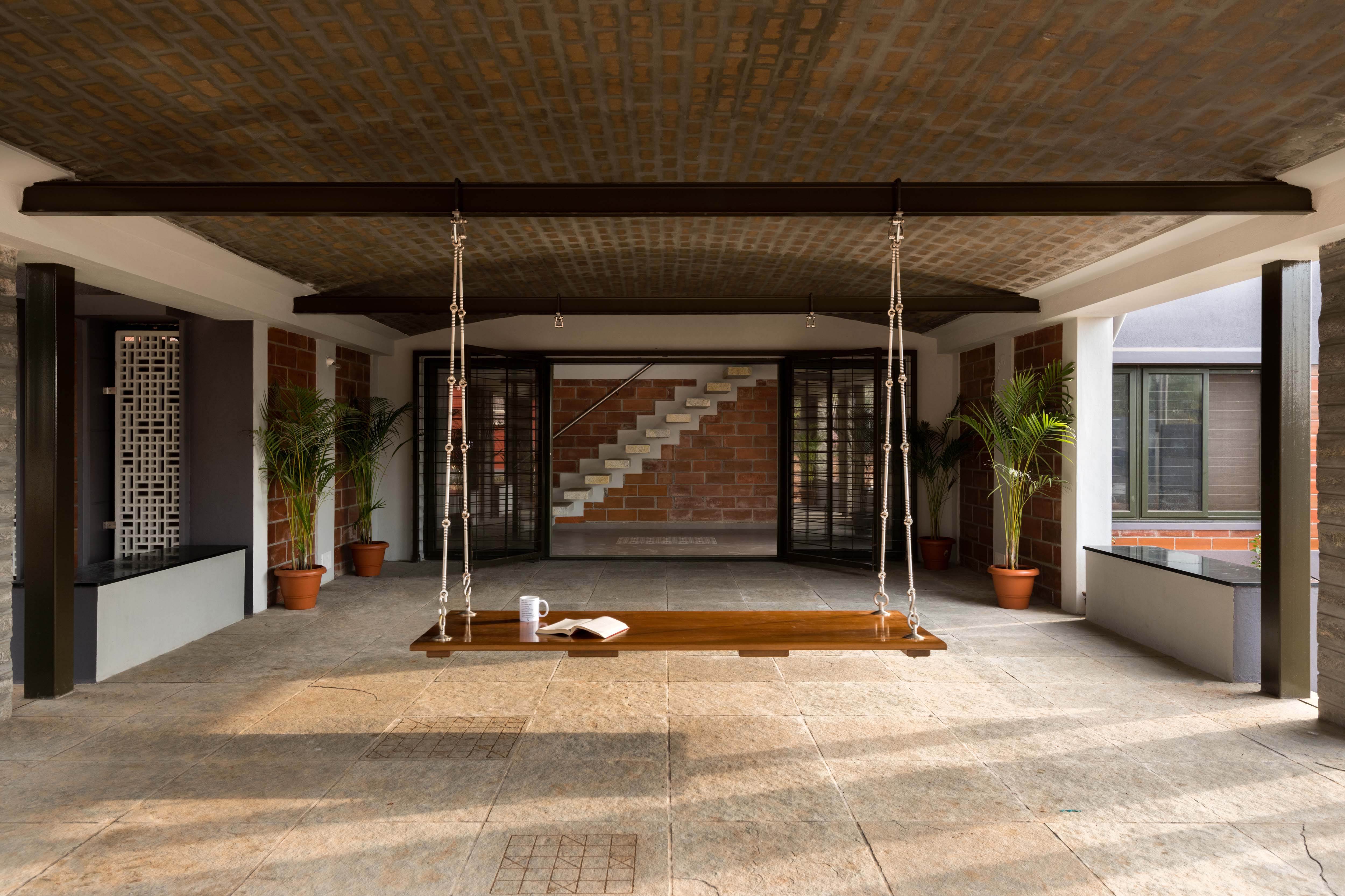 Farmhouse for Vishwanath at Mysore by Design Front architects