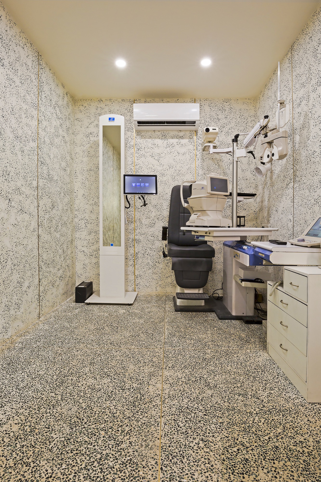 The Focal Length - RENESA STUDIO-5