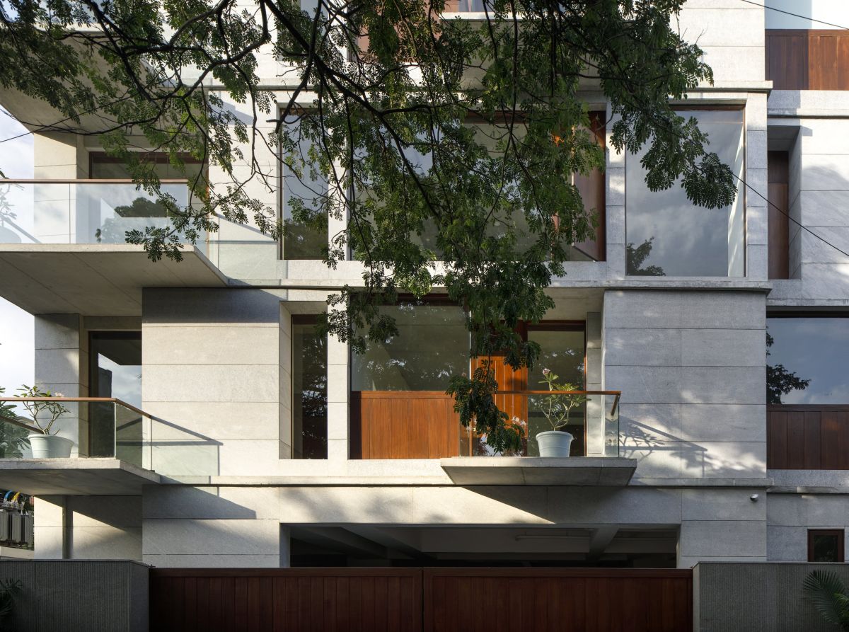 2a Balcony, Chajja View