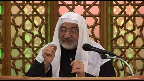 تشييع الداعية السوري “سارية الرفاعي” في دمشق.. مسيرة علم ونضال