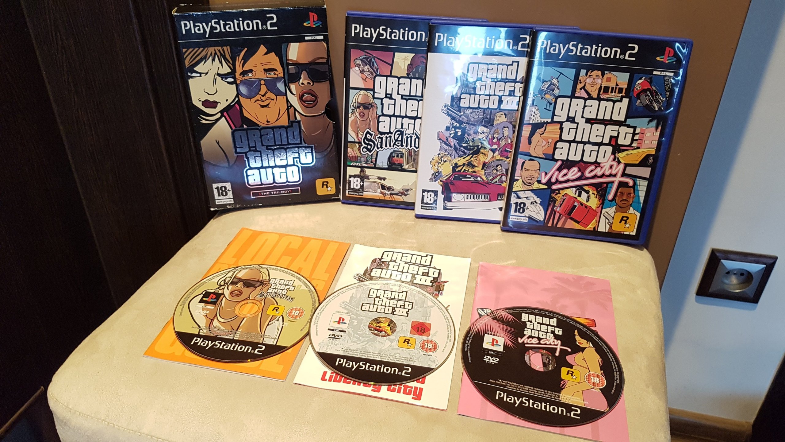 Learn how to enter cheat codes for grand theft auto 3 on xbox using an xbox or xbox 360 controller. Gta Trylogia Grand Theft Auto Trilogy Ps2 Unikat 7073213251 Oficjalne Archiwum Allegro