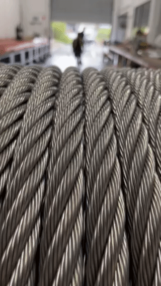 Manufacturing Some of the World’s First Duplex 2205 Cables