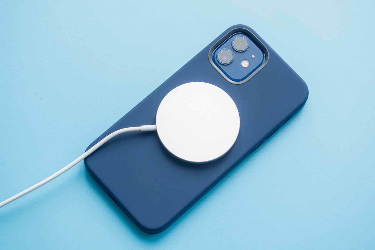 iphone-12.jpg?resize=700,200&quality=100