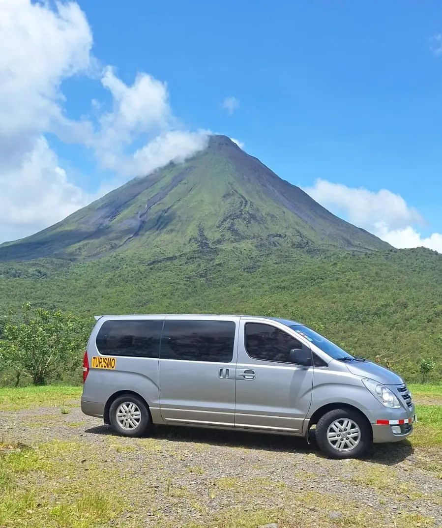 Door to door private transportation Costa Rica Arenal to Pacific coast