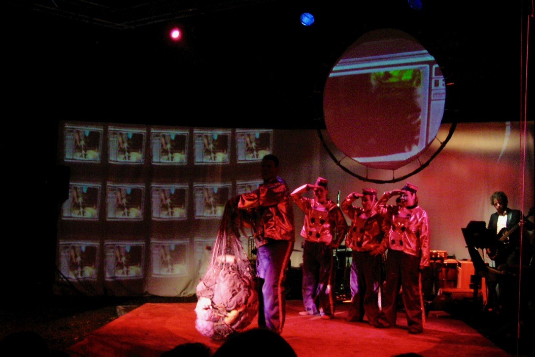 Longline Opera, Welfare State International (photo François Matarasso)