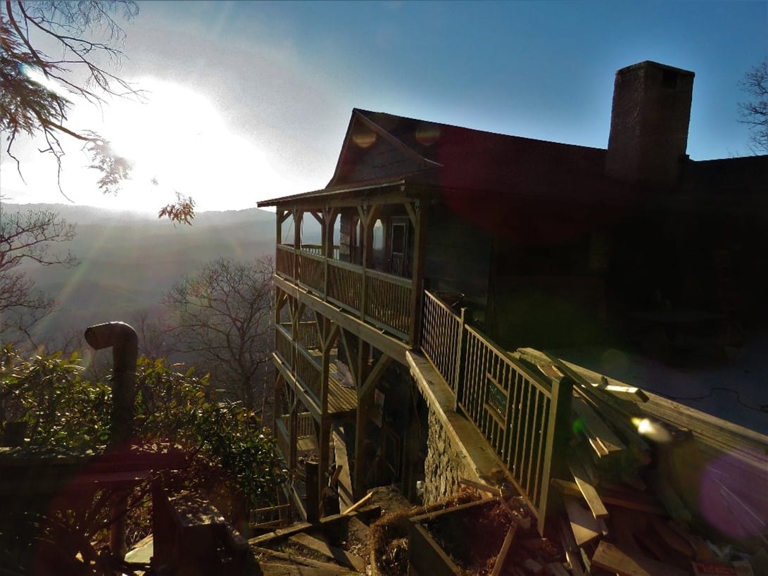 Three Story Cliff Deck Arete Engineers