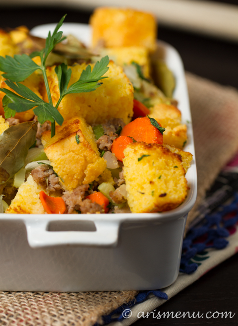 Drink & Dish: Cornbread Sausage Stuffing {gluten-free} Drink & Dish: Cornbread Sausage Stuffing {gluten-free}