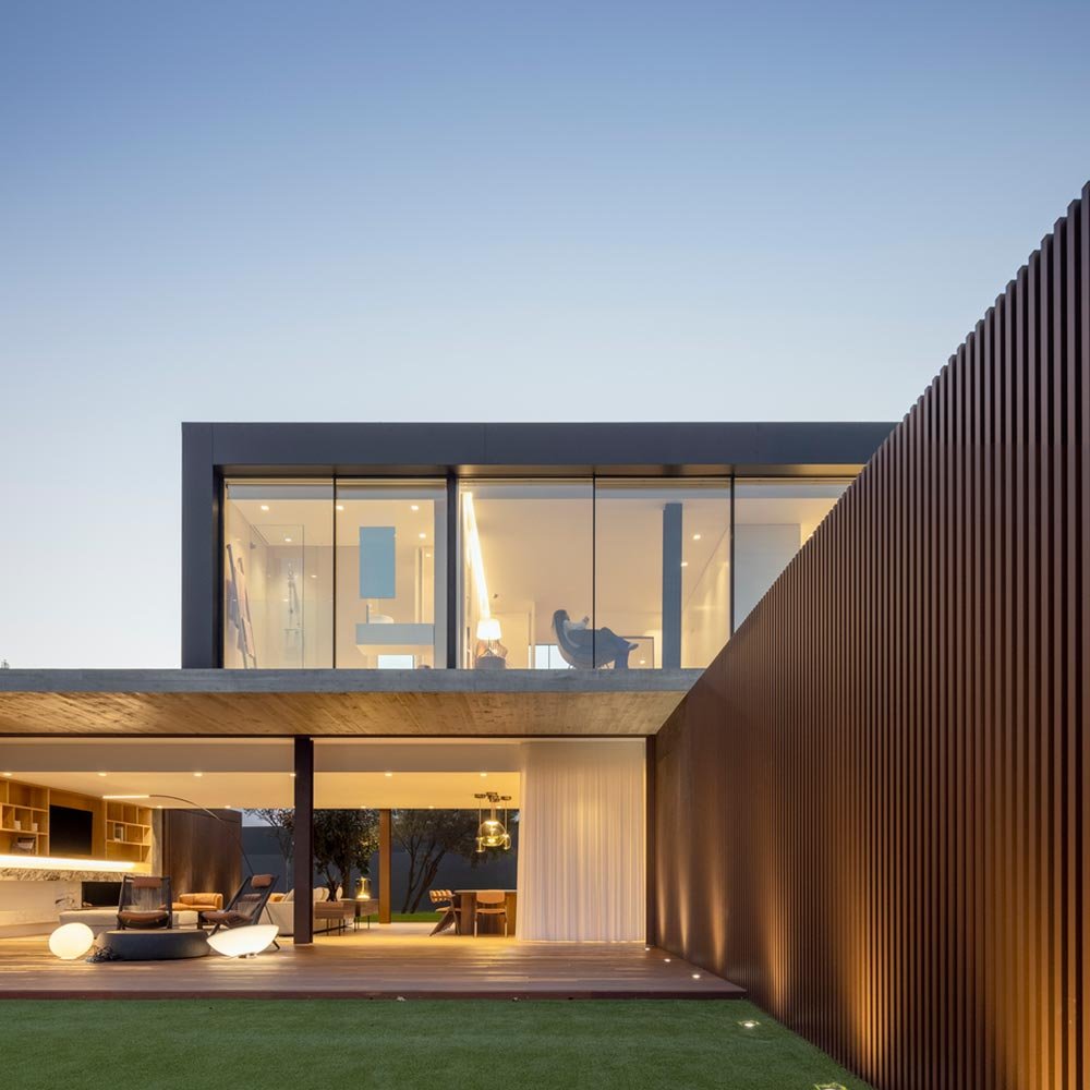 Casa RCR project featuring windows by panoramah! Arkitekt Windows in Australia distributes, designs and installs the panoramah! range of high end windows