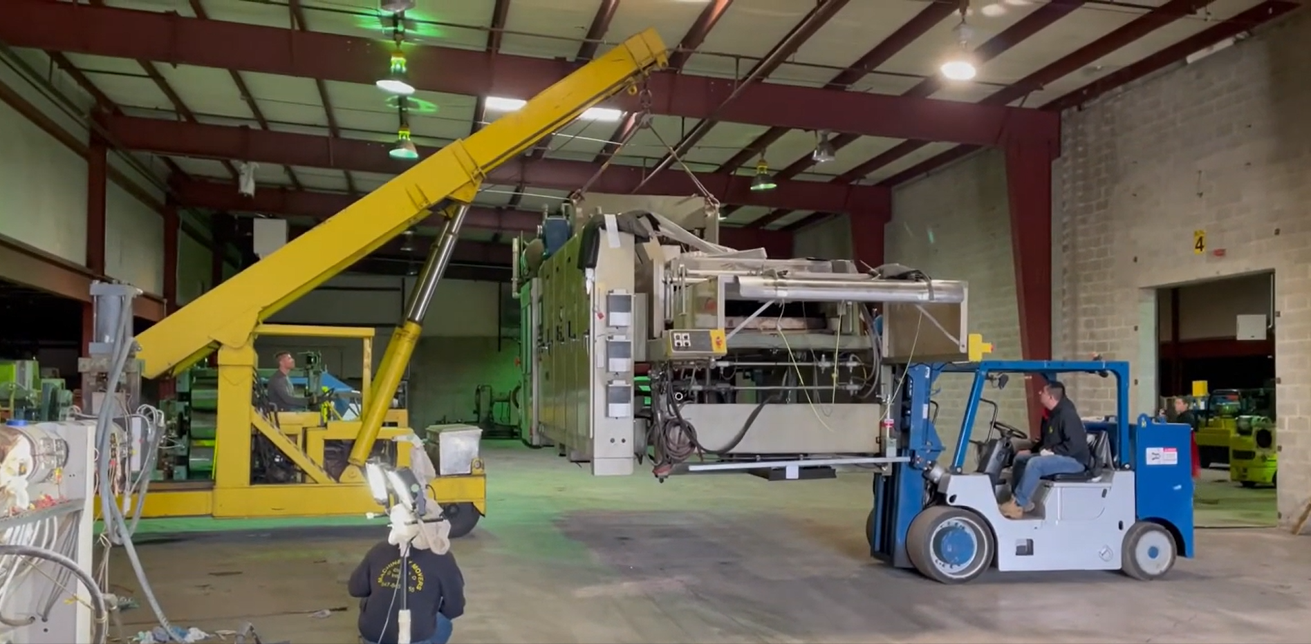 Arlington Rigging handling industrial machinery