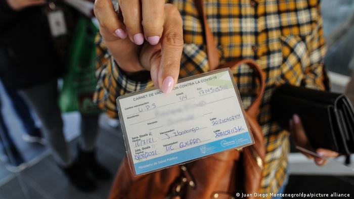 El carné de vacunación será obligatorio en actividades no esenciales