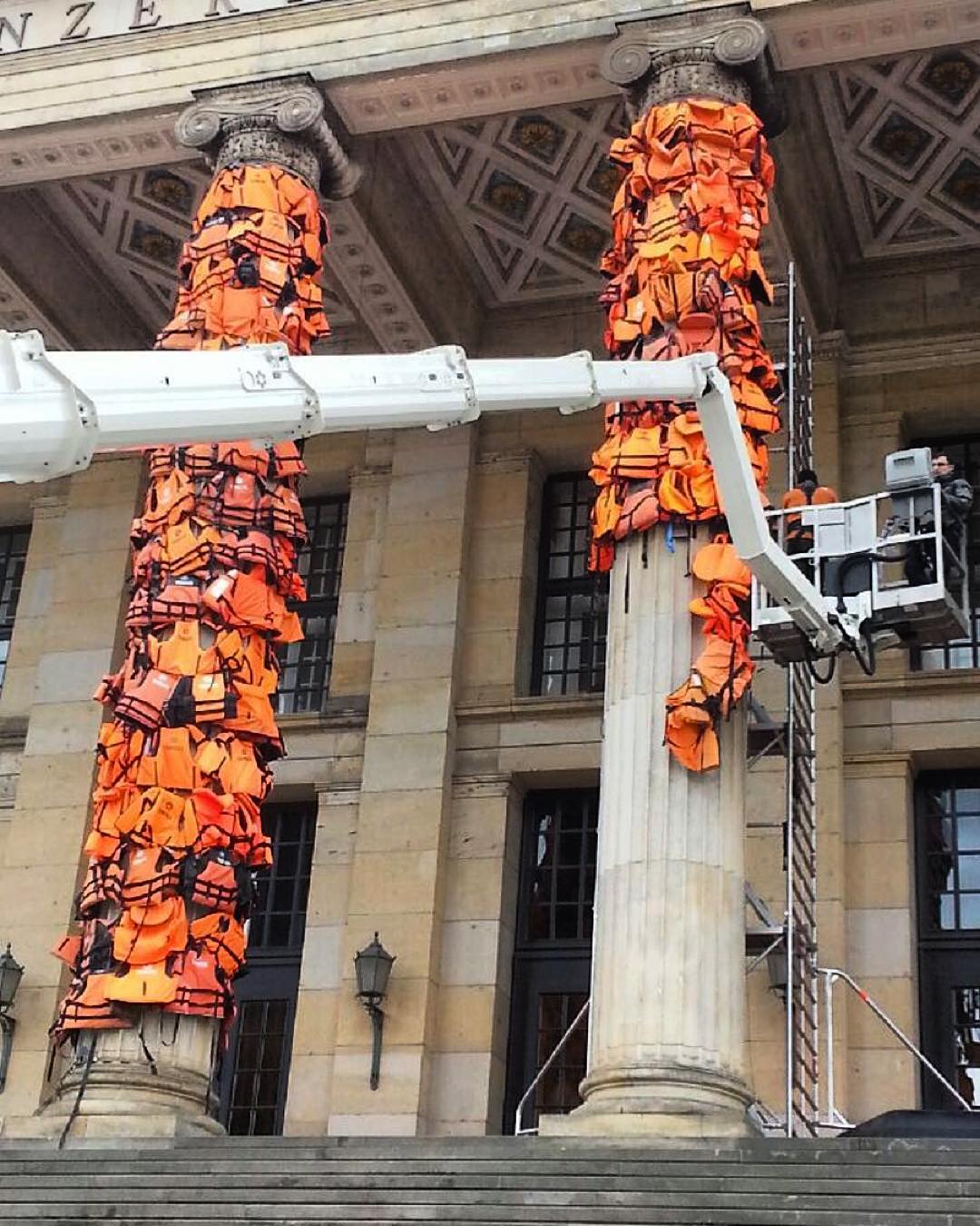 Installations Ai Weiwei Berlin Prague Arrested Motion