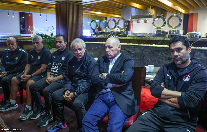 قبل كأس العرب.. أبو ريدة يحفز &laquo;الفراعنة&raquo;