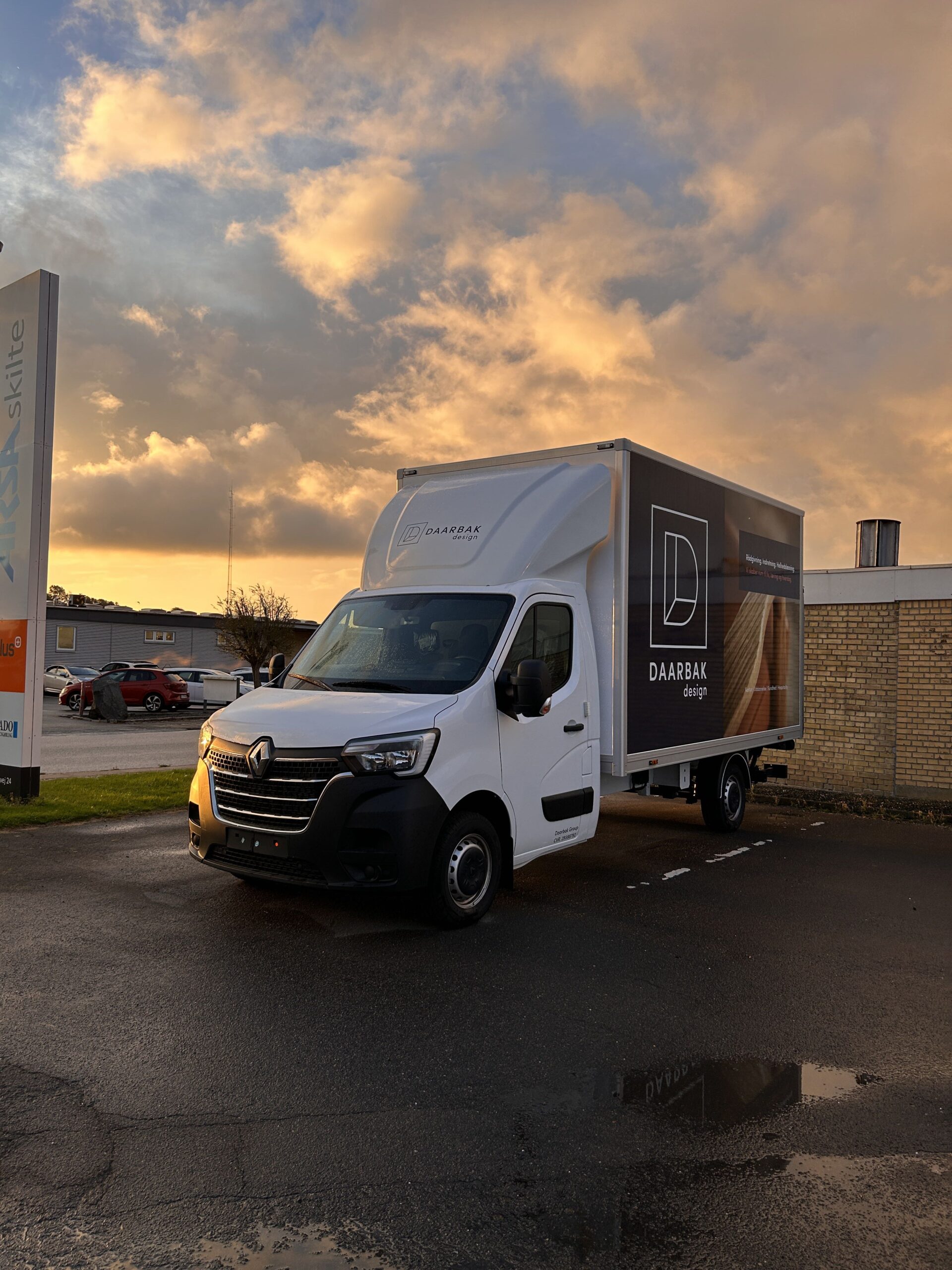 Varebilreklame i høj kvalitet – eksempel på box van design