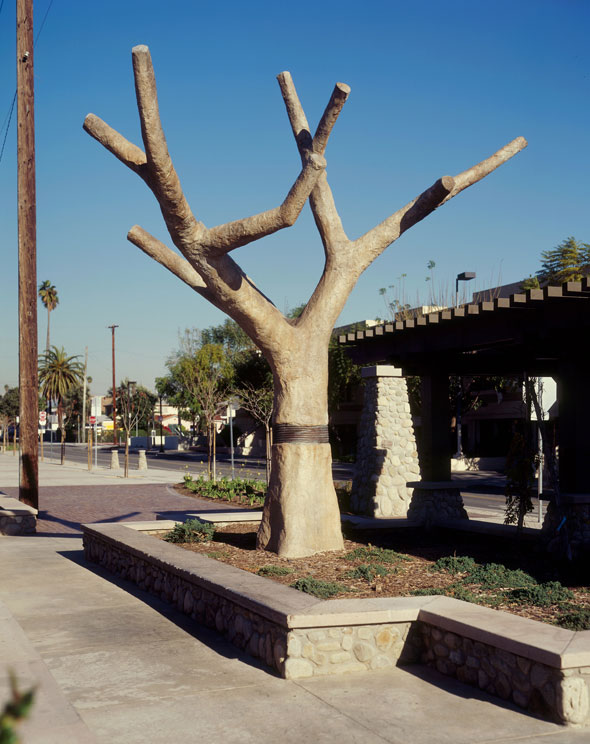 Jud Fine Stone-Tree-Inverted-Post