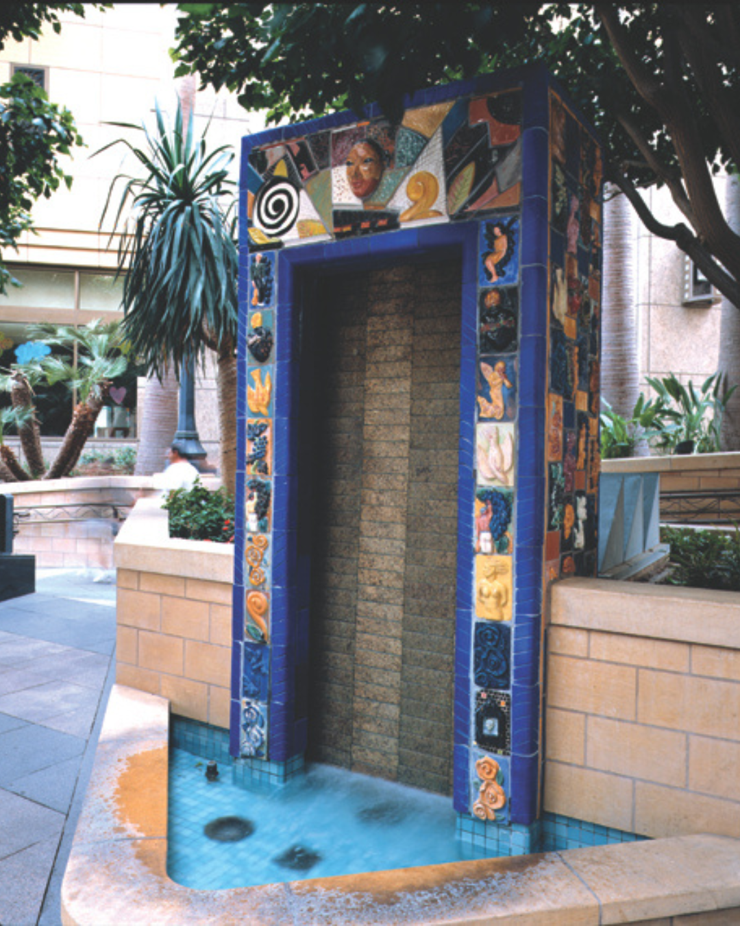 Roberto Gil de Montes, Paseo Cesar Chavez