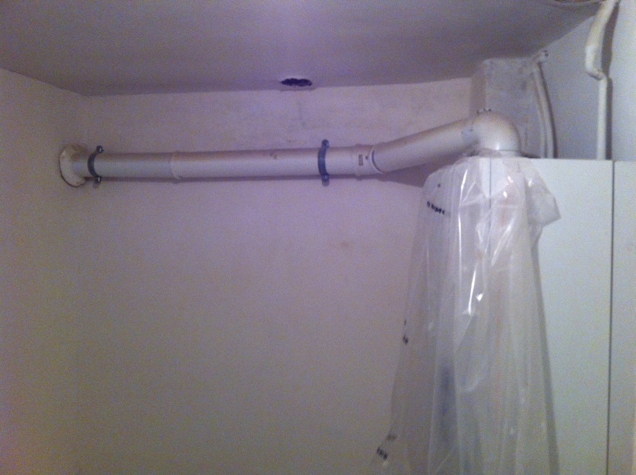 Pose d'une cuisine à Montpellier / ART'34 / Artisan Montpellier