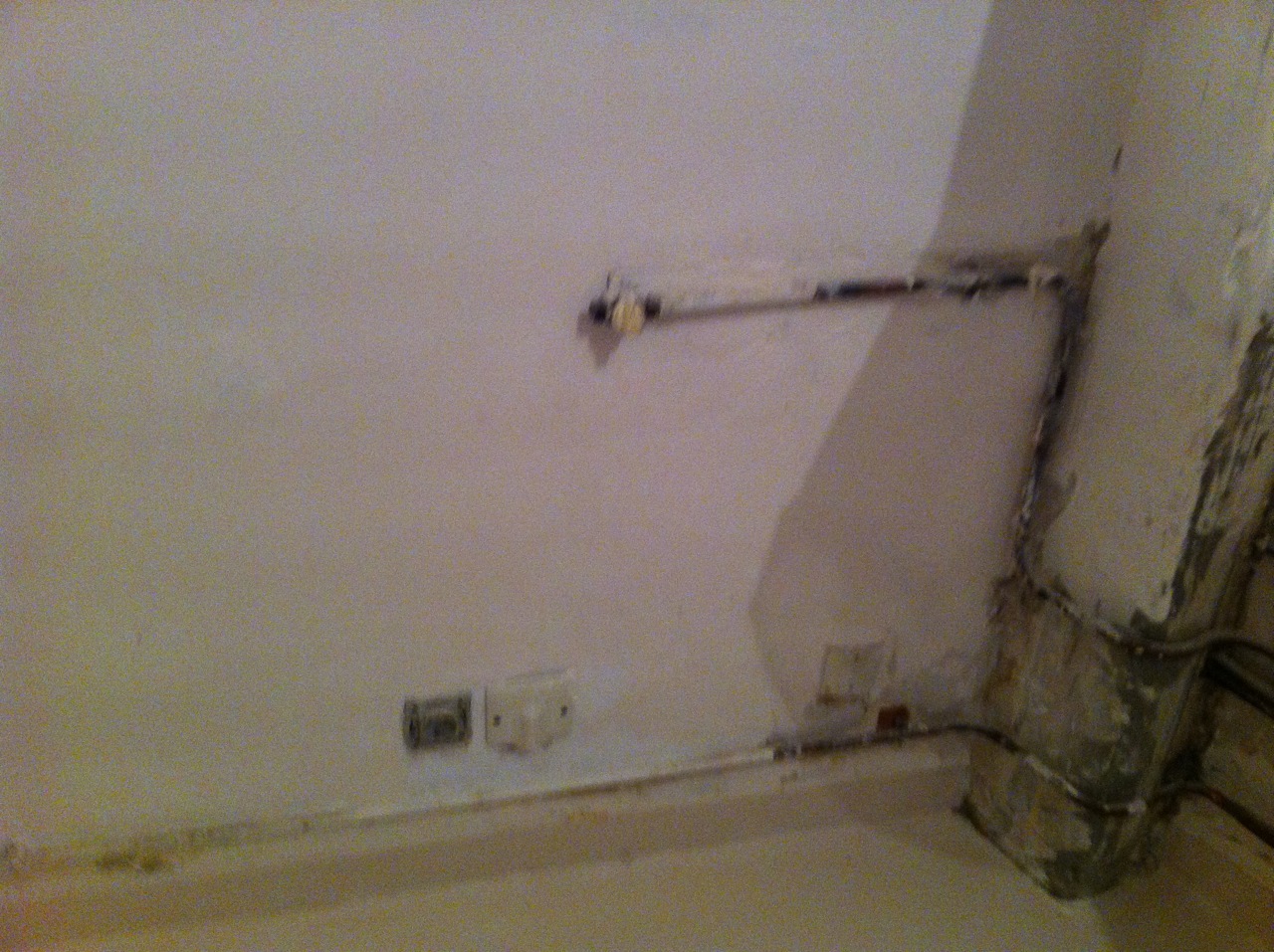 Pose d'une cuisine à Montpellier / ART'34 / Artisan Montpellier