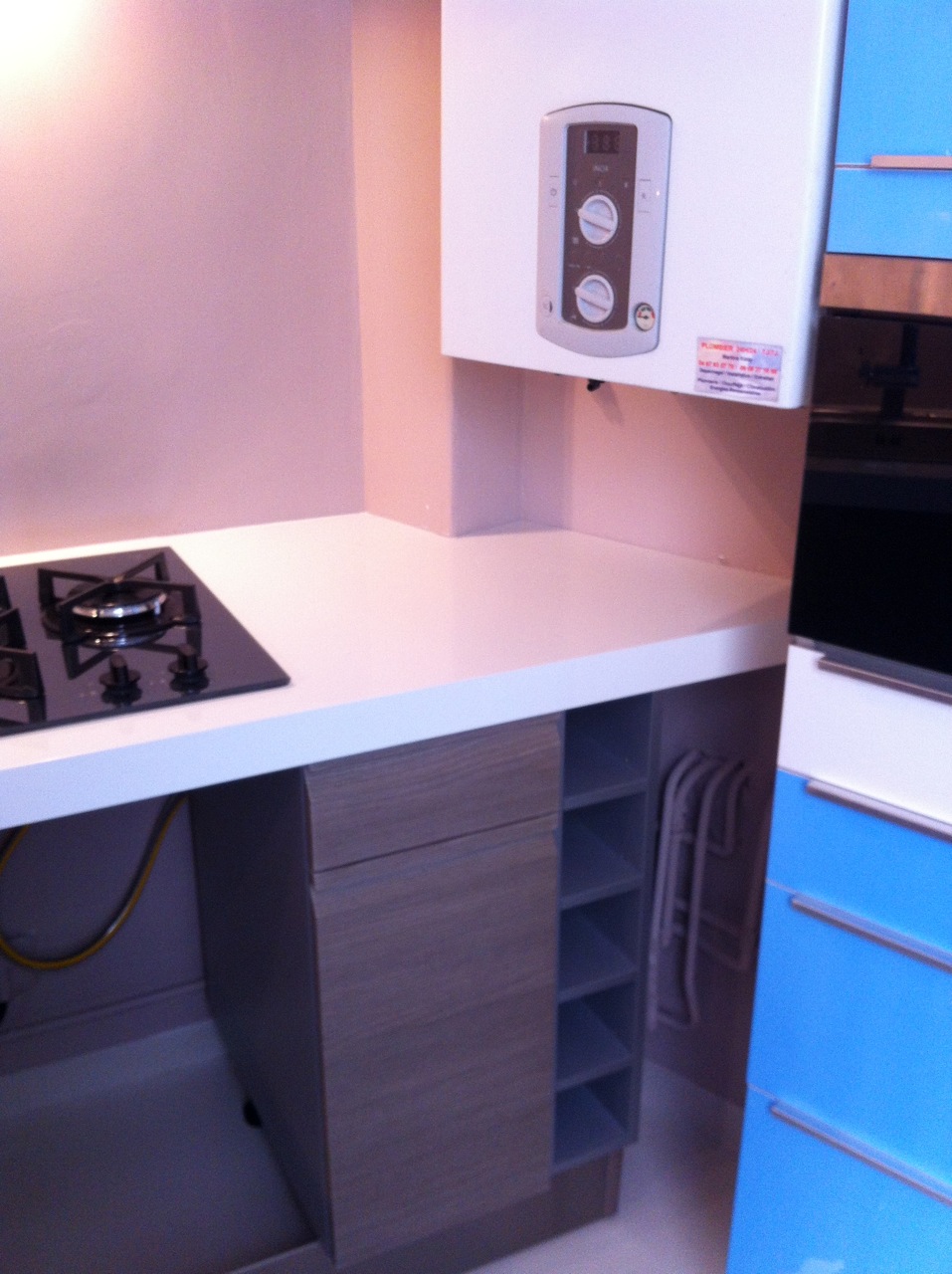 Pose d'une cuisine à Montpellier / ART'34 / Artisan Montpellier