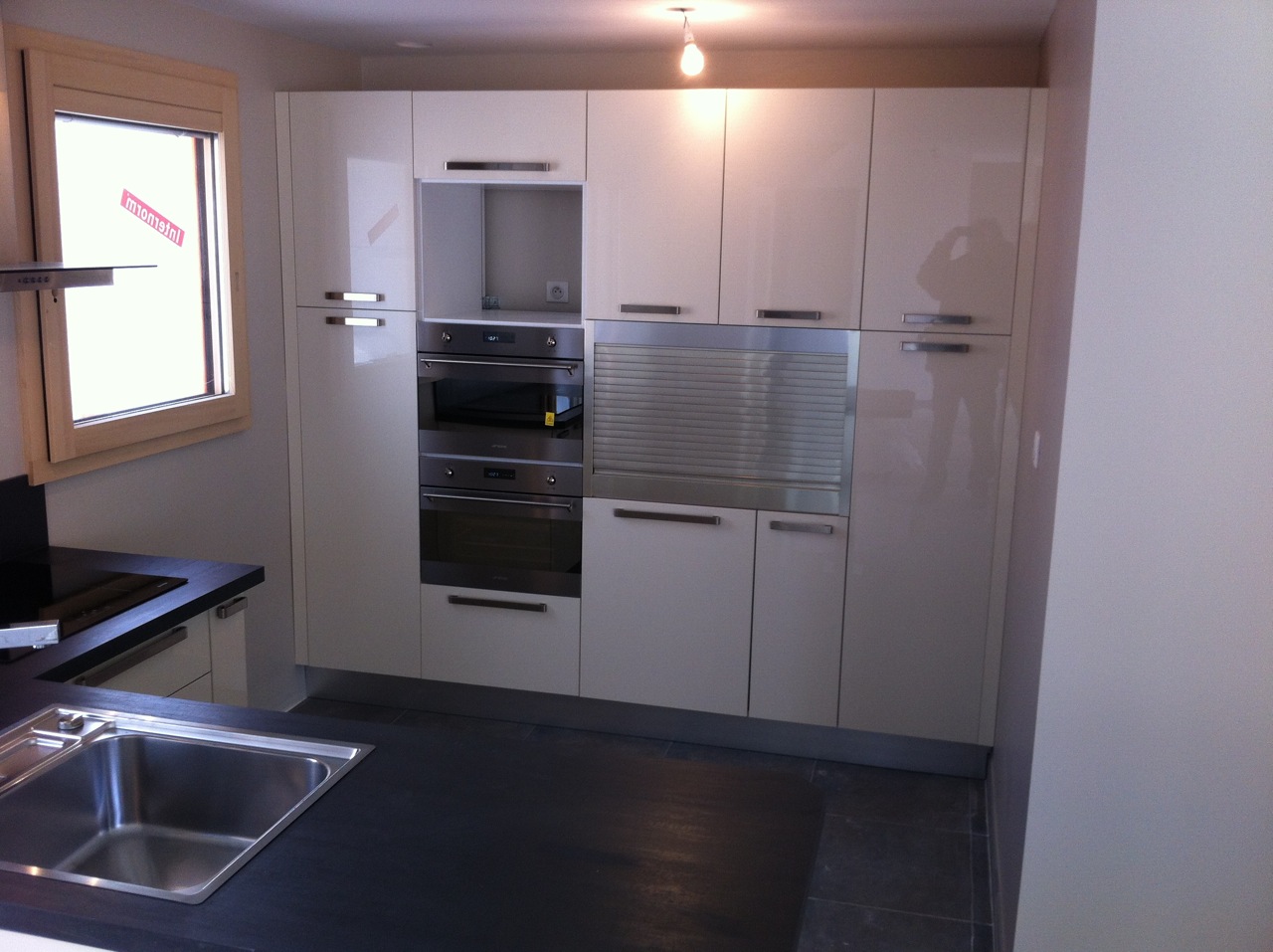 Pose d'une cuisine "Cusine Lube" / ART'34 / Artisan Montpellier