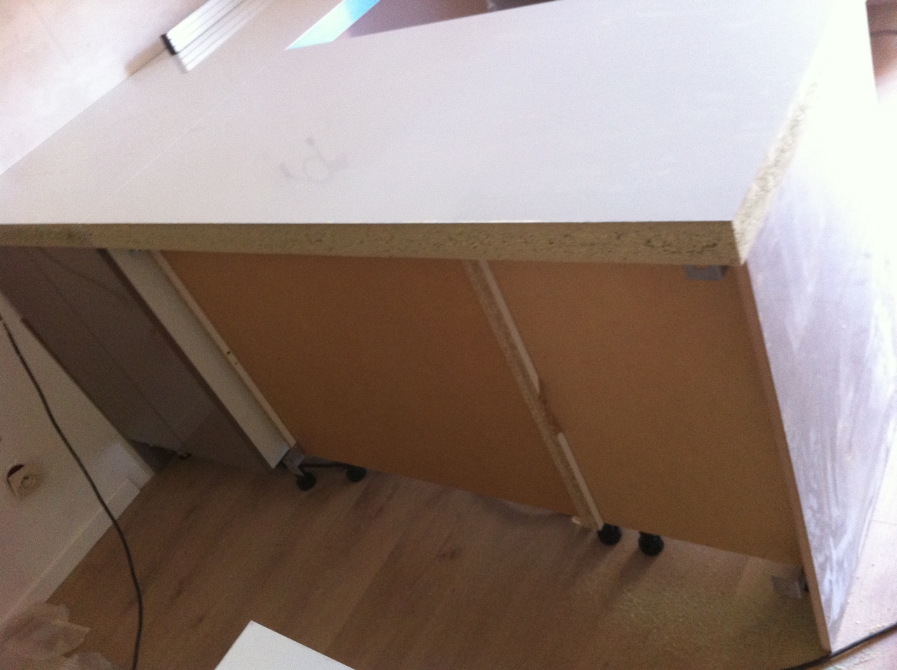 pose d'une cuisine à Lansargues / ART'34 Artisan Montpellier