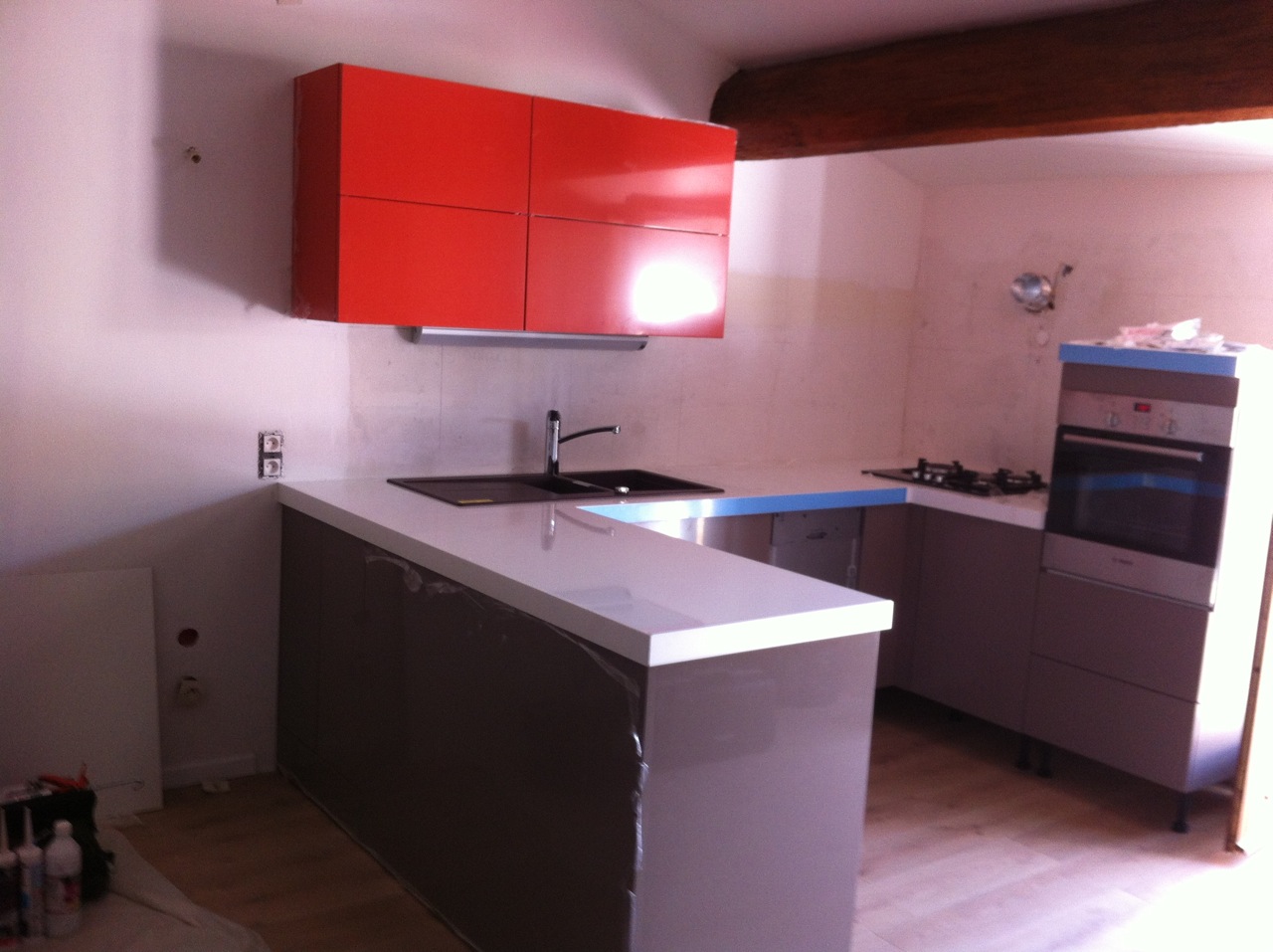 pose d'une cuisine à Lansargues / ART'34 Artisan Montpellier