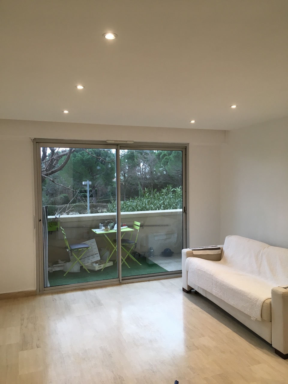 ART34 SARL-Agencement, Renovation, Travaux-Thierry Amilien-Artisan Montpellier-Pose cuisine, dressing, parquet, salle-de-bain