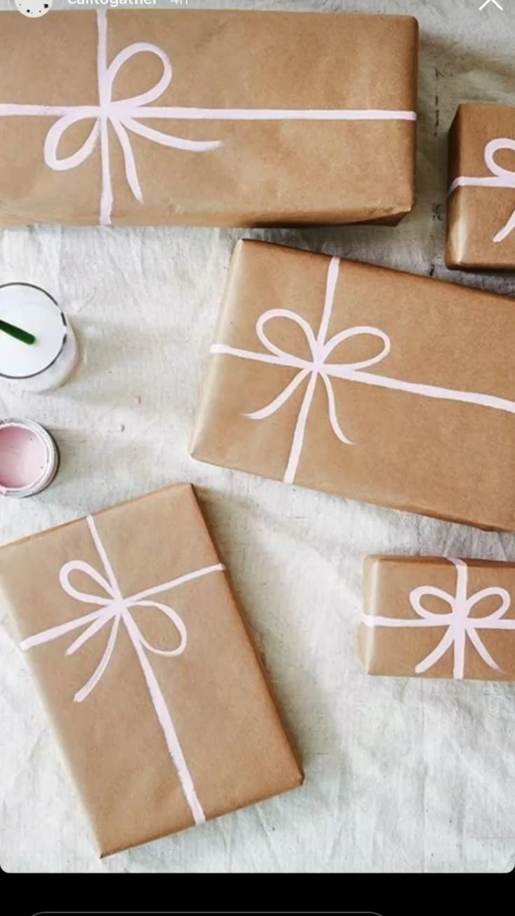 20+ Creative Christmas Gift Wrap Ideas 45