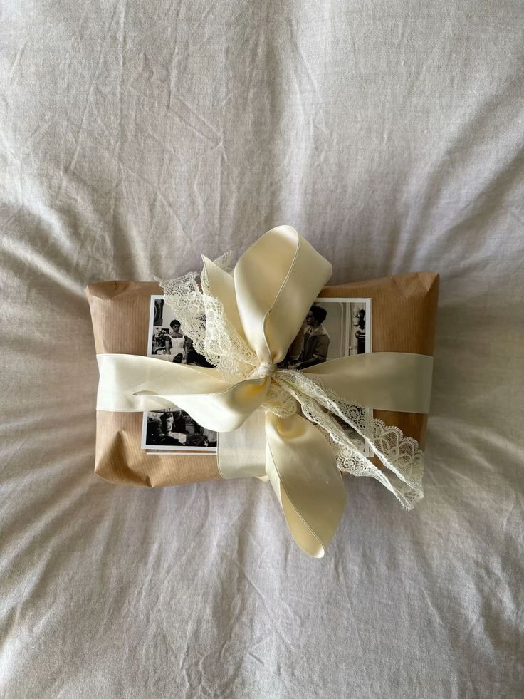 20+ Creative Christmas Gift Wrap Ideas 81