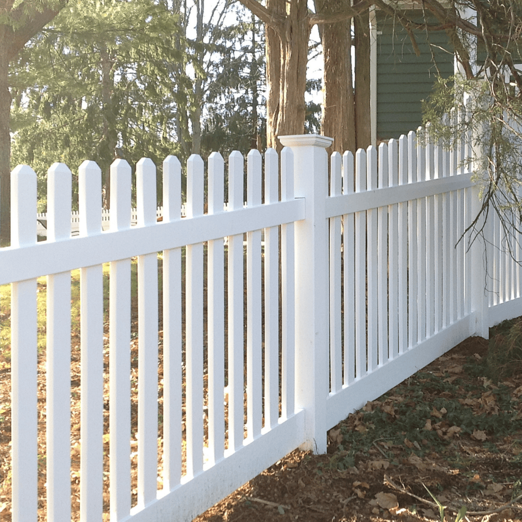white vinyl pvc picket fence