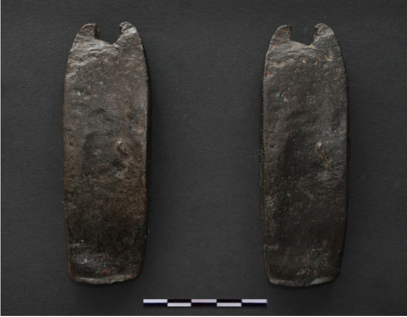 Calcolithic Axe in cast cupper and its copy in artifitial cupper. 12 x 4 cm