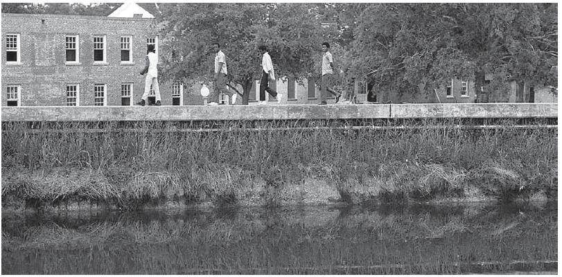 Historic black and white photo by John Simmons