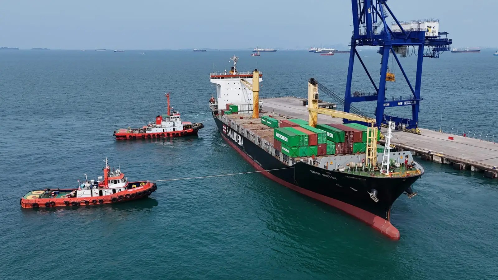 Bea Cukai Batam Kawal Proses Reekspor Limbah B3, di Pelabuhan Batu Ampar, Selasa (20/01/26) - (Foto: wati s)