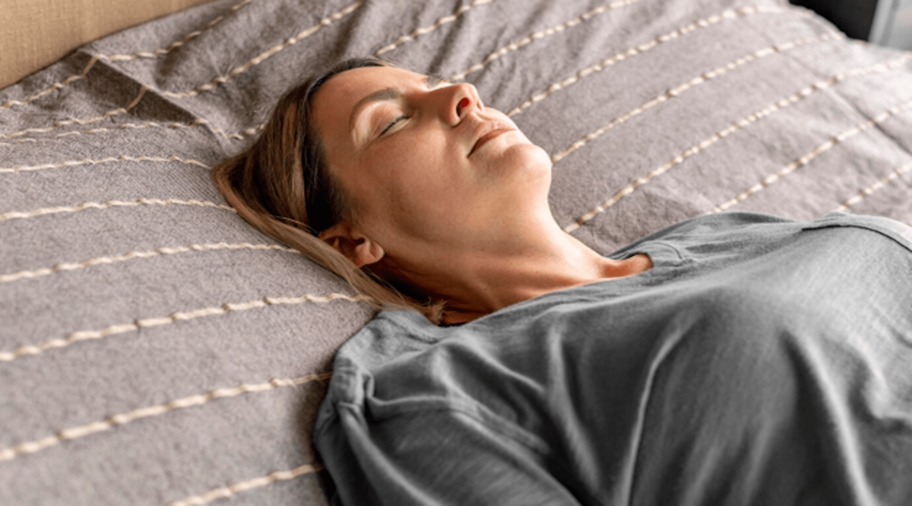 Sleep soundly despite back pain: tips for restful nights