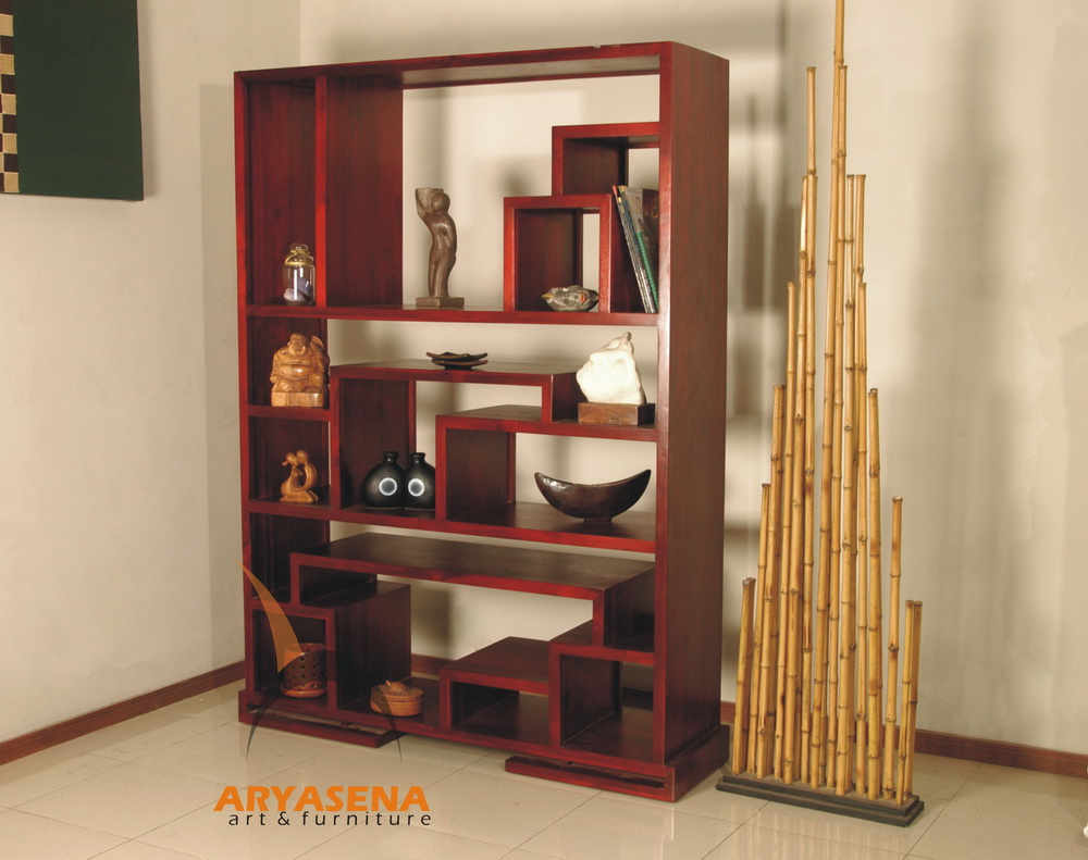 Hiding Area With Comfortable Wood Furniture