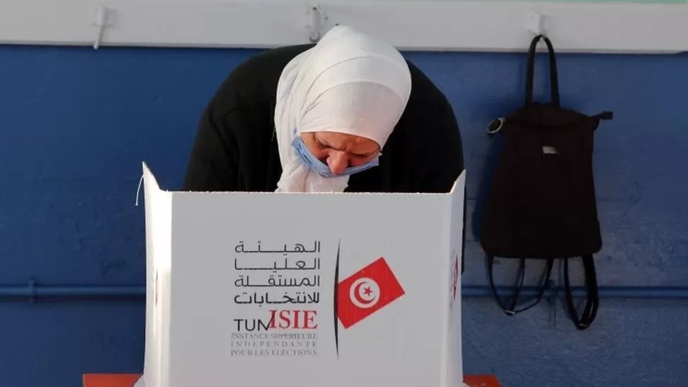 Preliminary results from the voting in Tunisia are expected on Monday