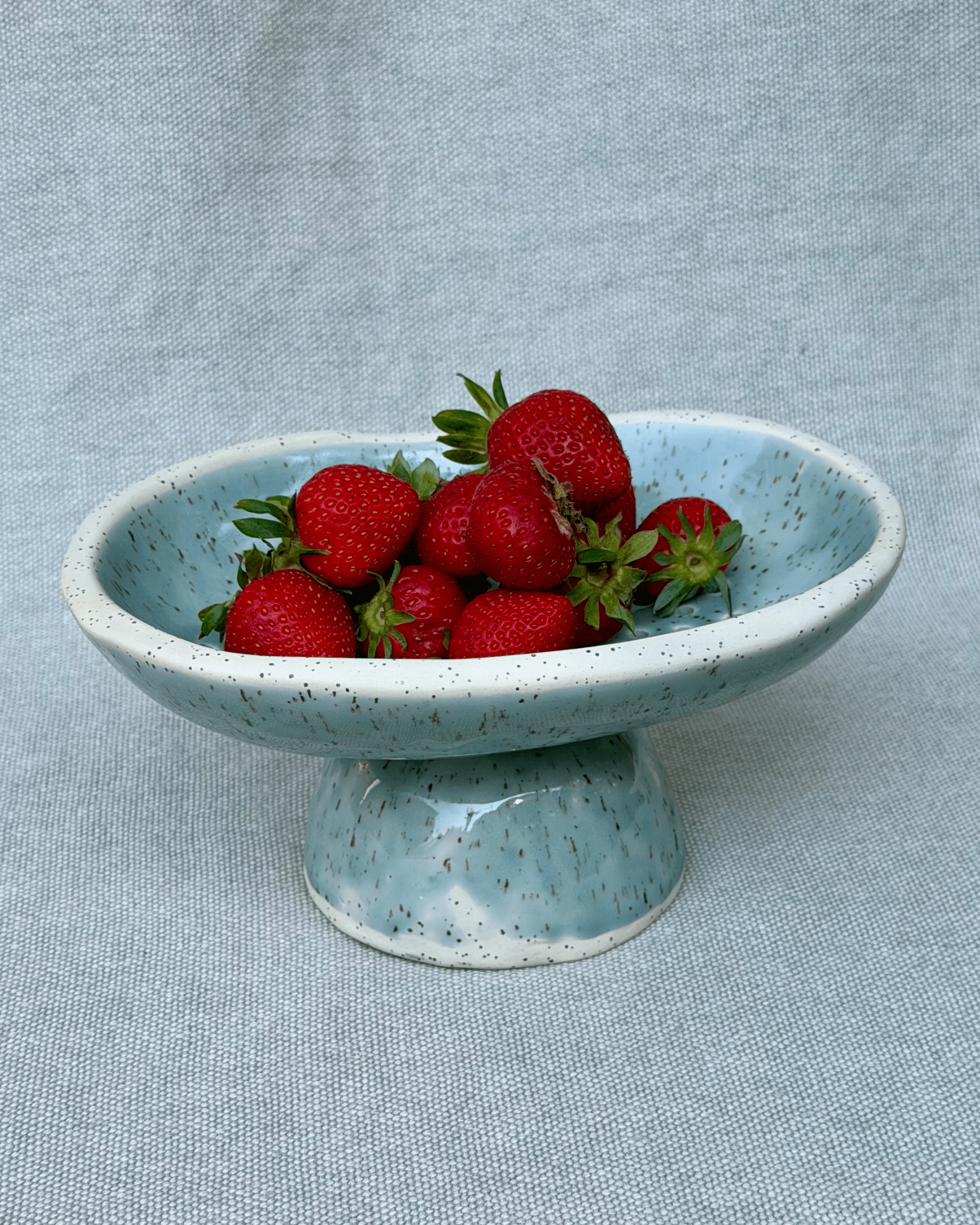 Stoneware Pedestal Berry Bowl
