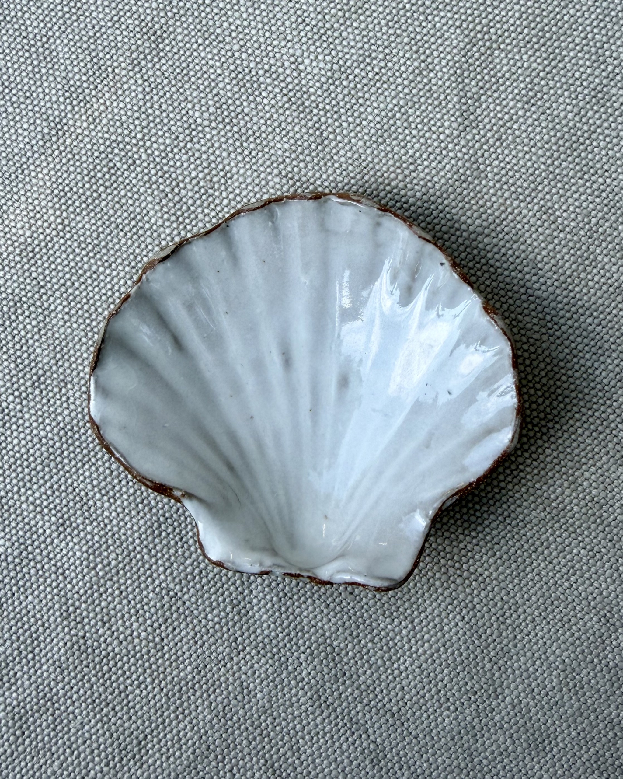 Shell Dish - Brown clay with white glaze