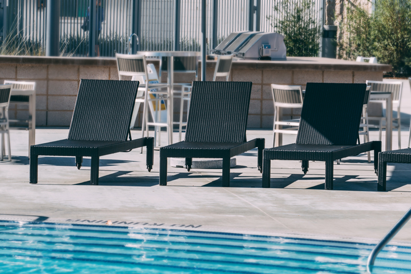 Outdoor Lounge Chairs