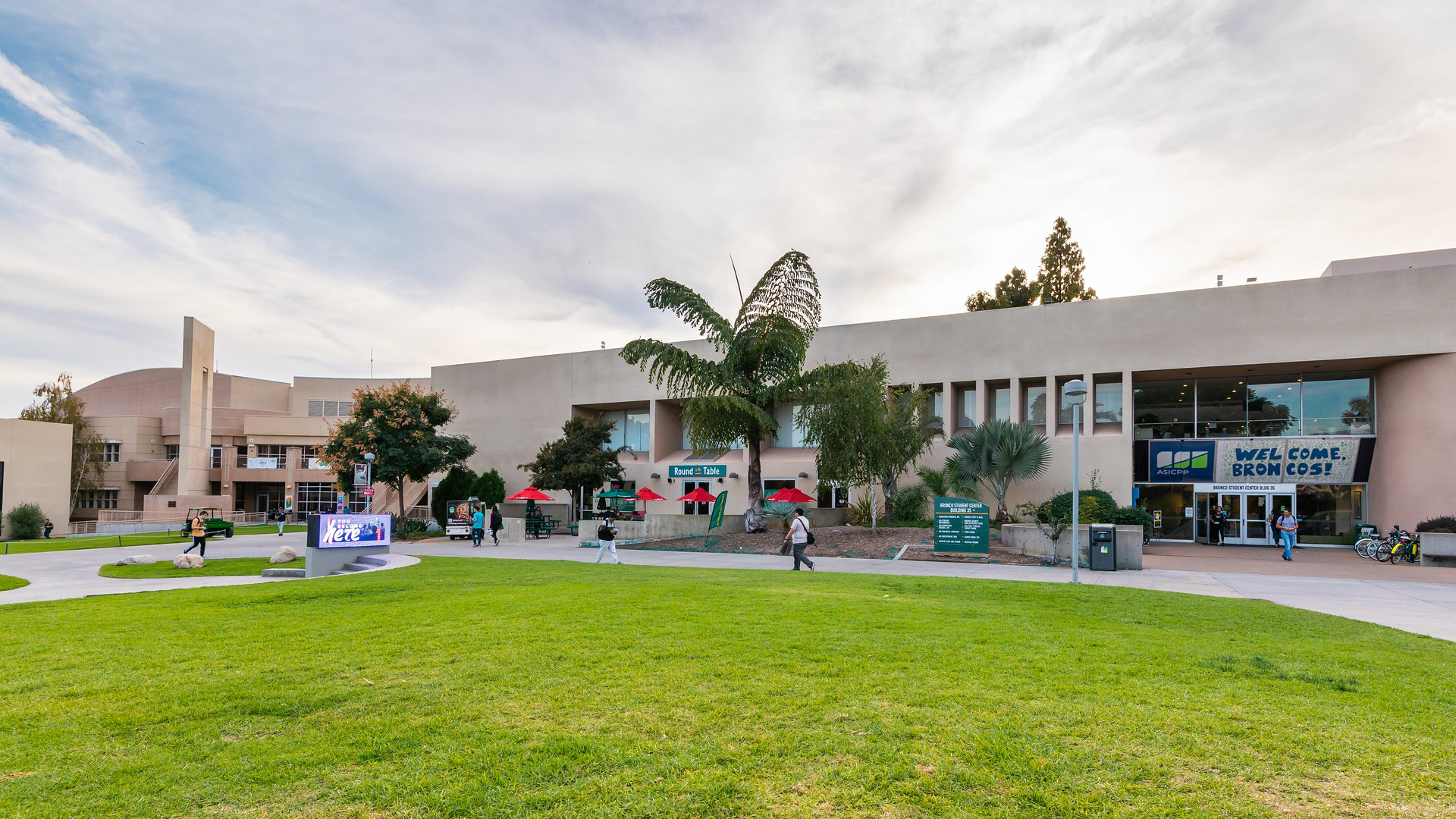 outside of bronco student center