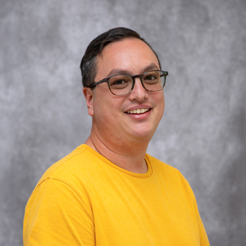 Portrait of Randy Carpio