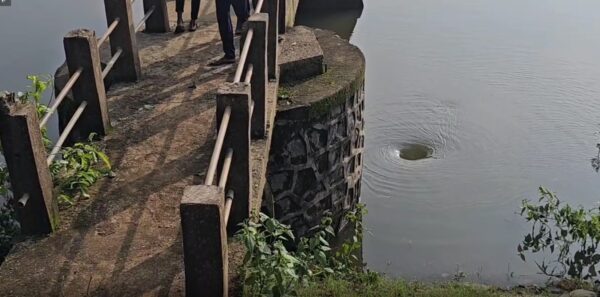 टूटा अवधपुर जलाशय