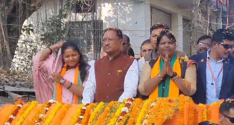 CG News : CM साय का अंबिकापुर में भाजपा प्रत्याशियों के साथ रोड शो...