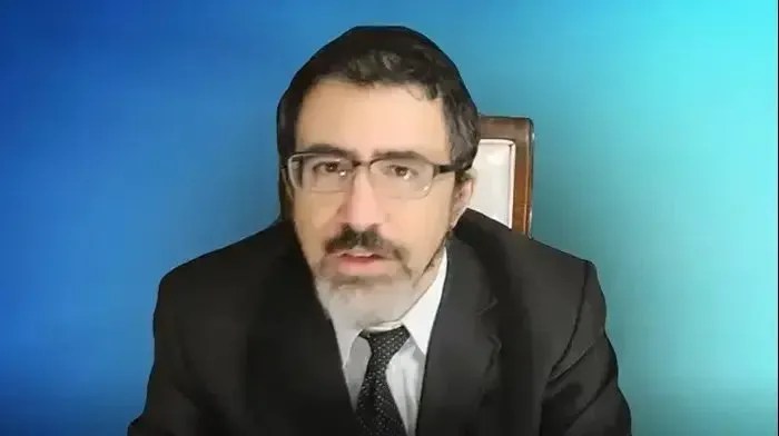 צפו: מדוע אנחנו מתאחדים דווקא בעת צרה?
